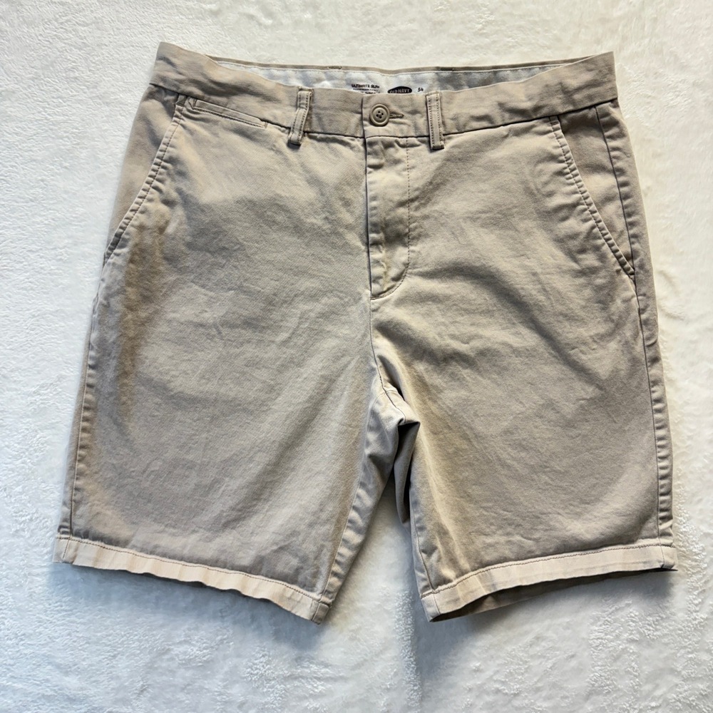 Old Navy‎ Ultimate Slim Khaki Shorts Flat Front Casual Everyday Size 34